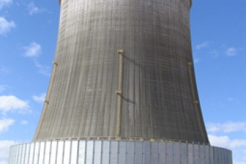 عملیات اجرایی برج خنک کن نیروگاه گازی یزد 
