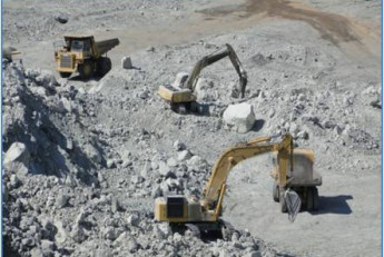 عملیات استخراج 12 میلیون تن سنگ آهن و باطله معدن سه چاهون آنومالی 